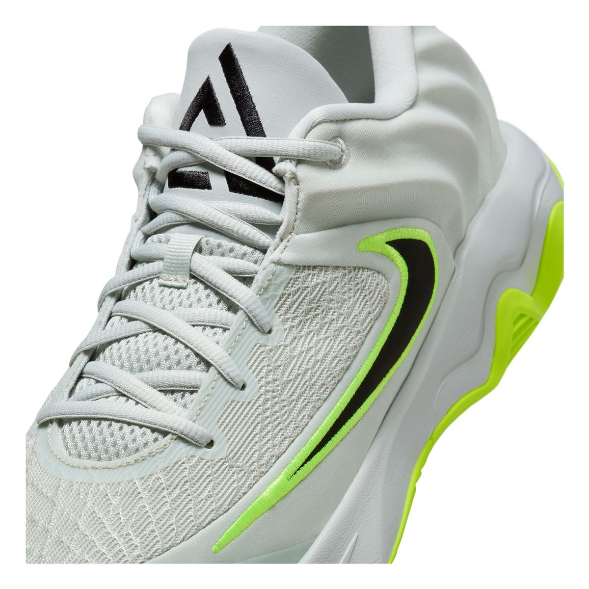 Nike Giannis Immortality 4 Mens Basketball Shoes