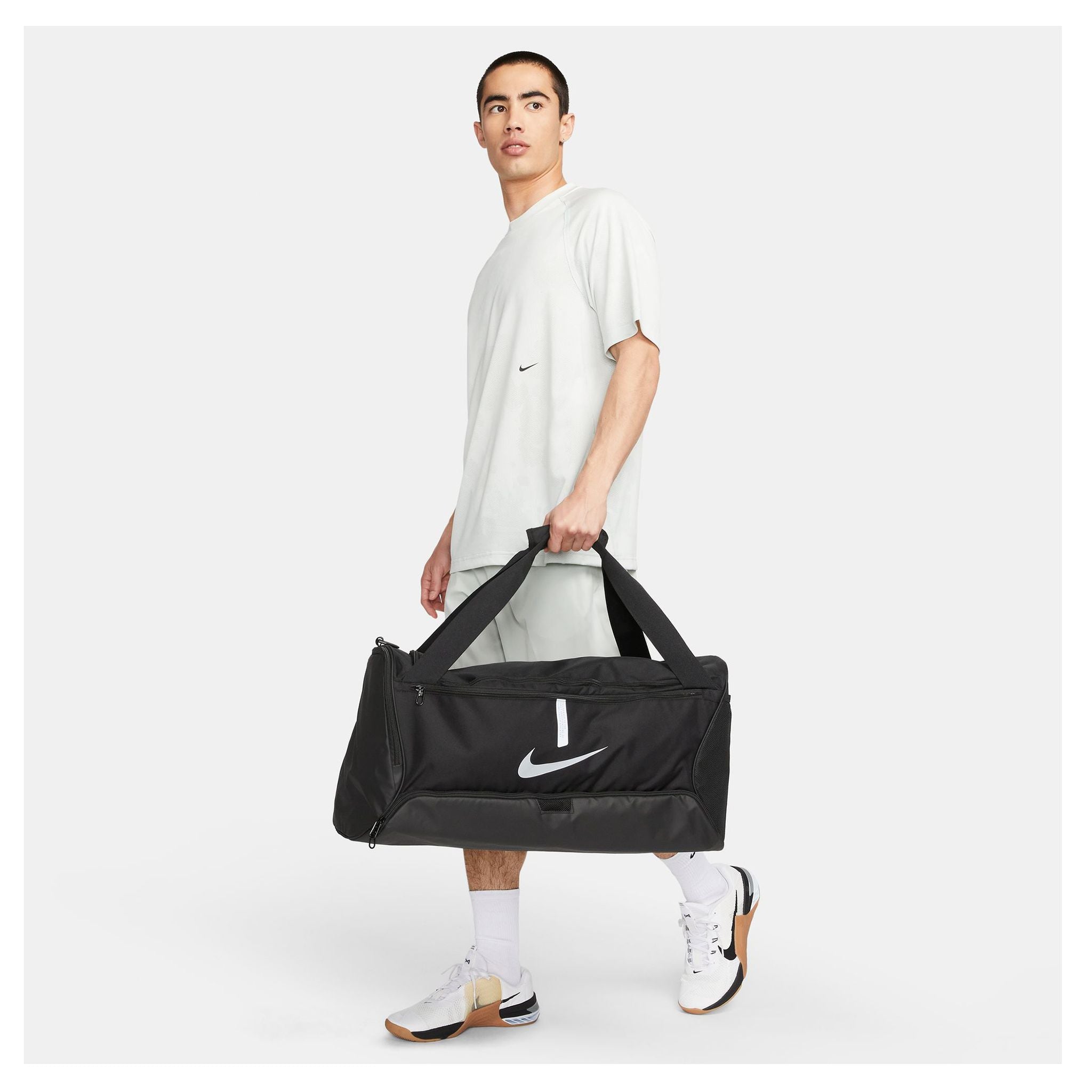 Nike Academy Team Football Medium Duffle Bag