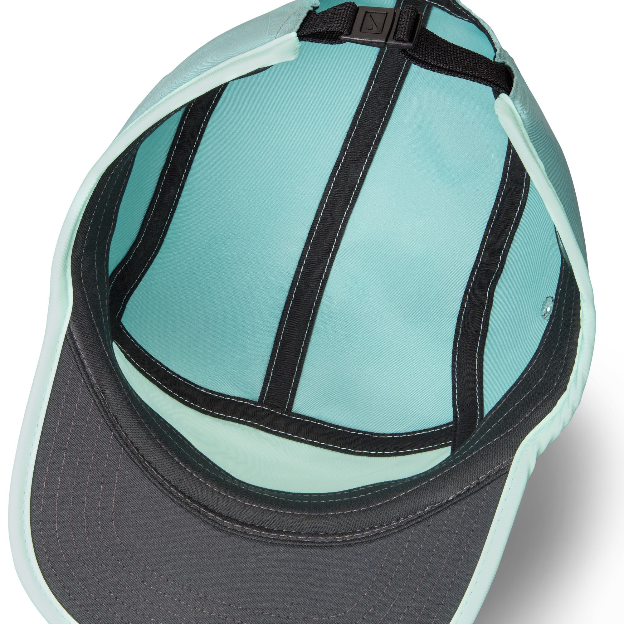 Nike Dri-FIT Fly Unstructured Swoosh Cap