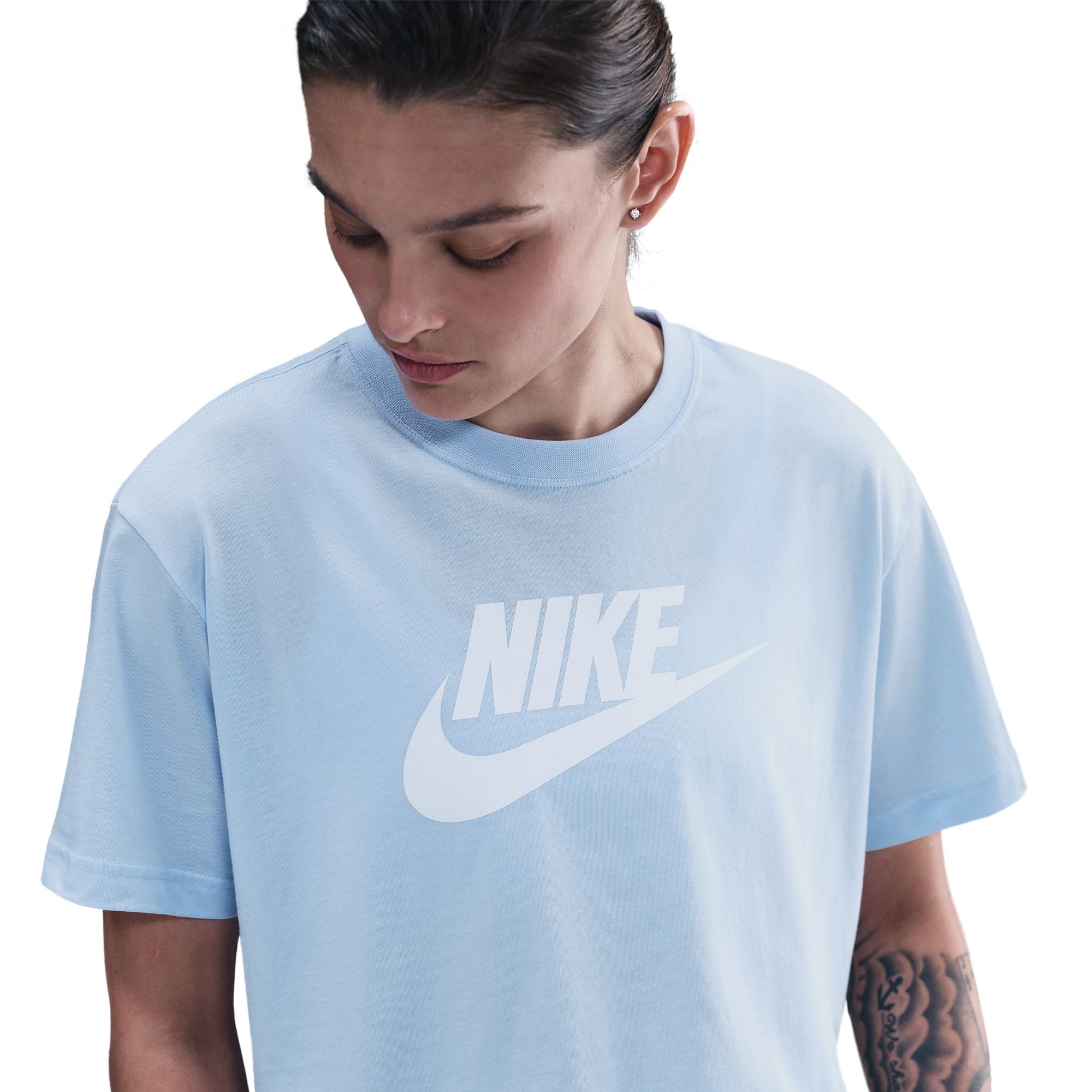 Nike Essential Cropped Logo Womens Tee