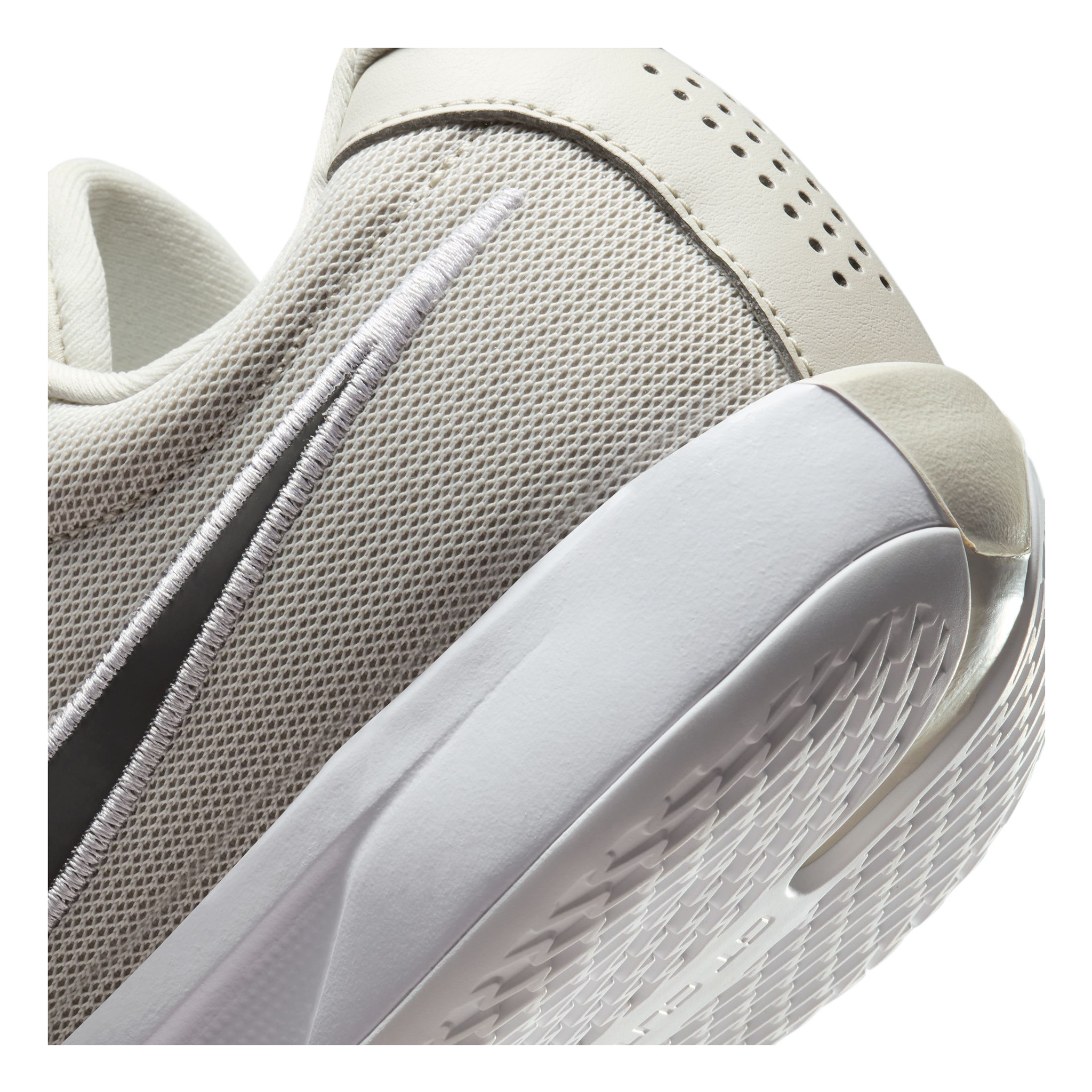 Nike G.T. Cut Academy Mens Basketball Shoes