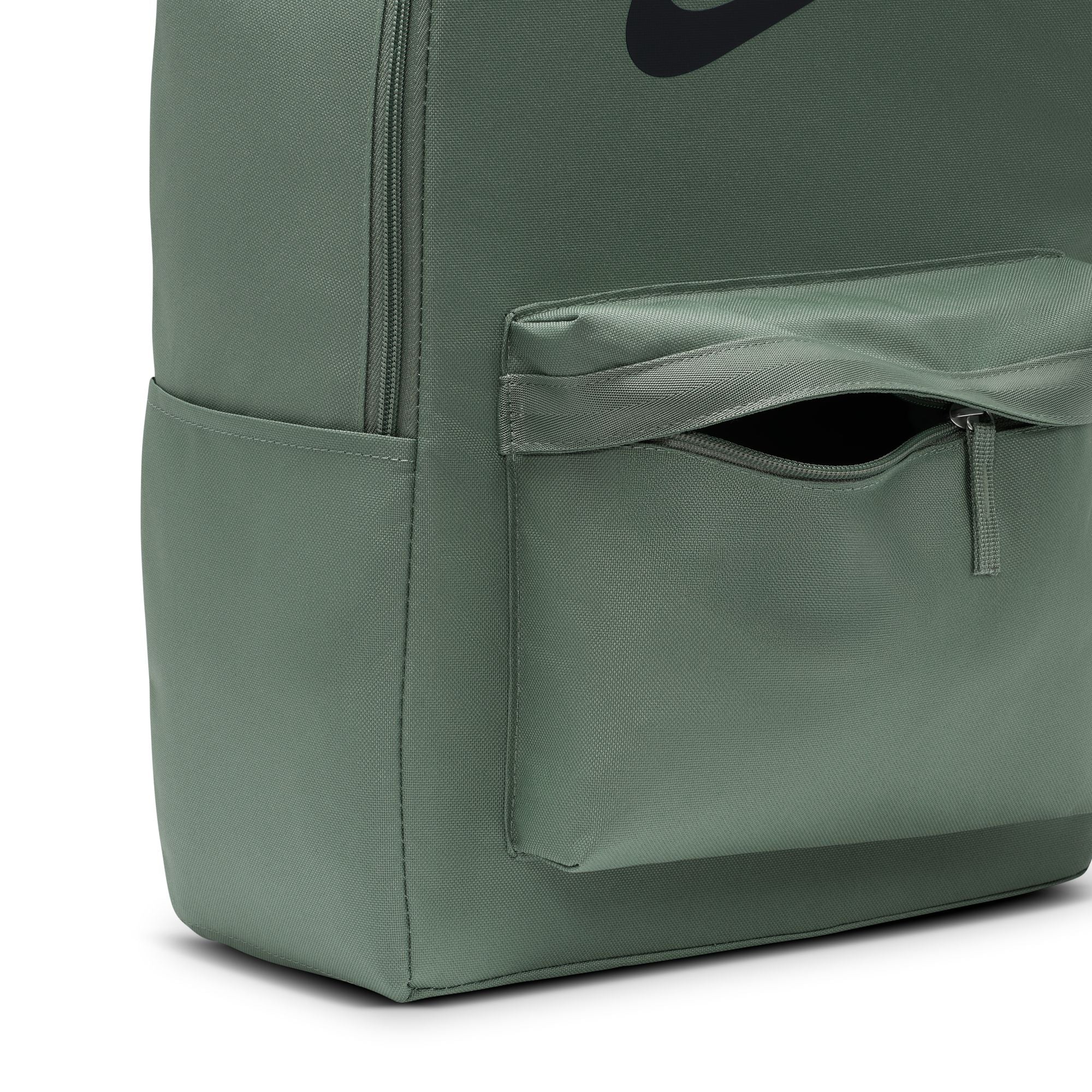 Nike Heritage 25L Backpack