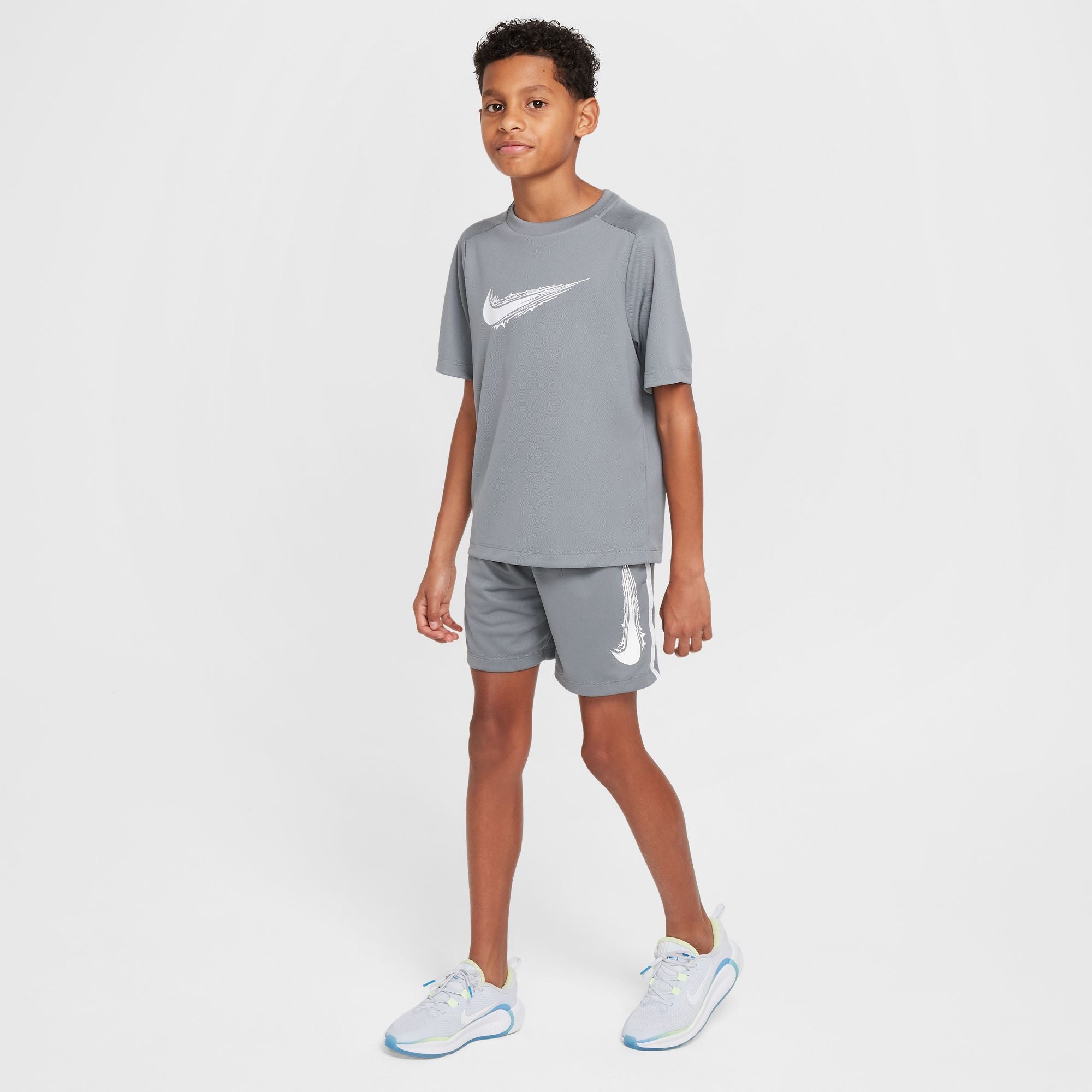 Nike Multi Dri-FIT Short-Sleeve Kids Tee