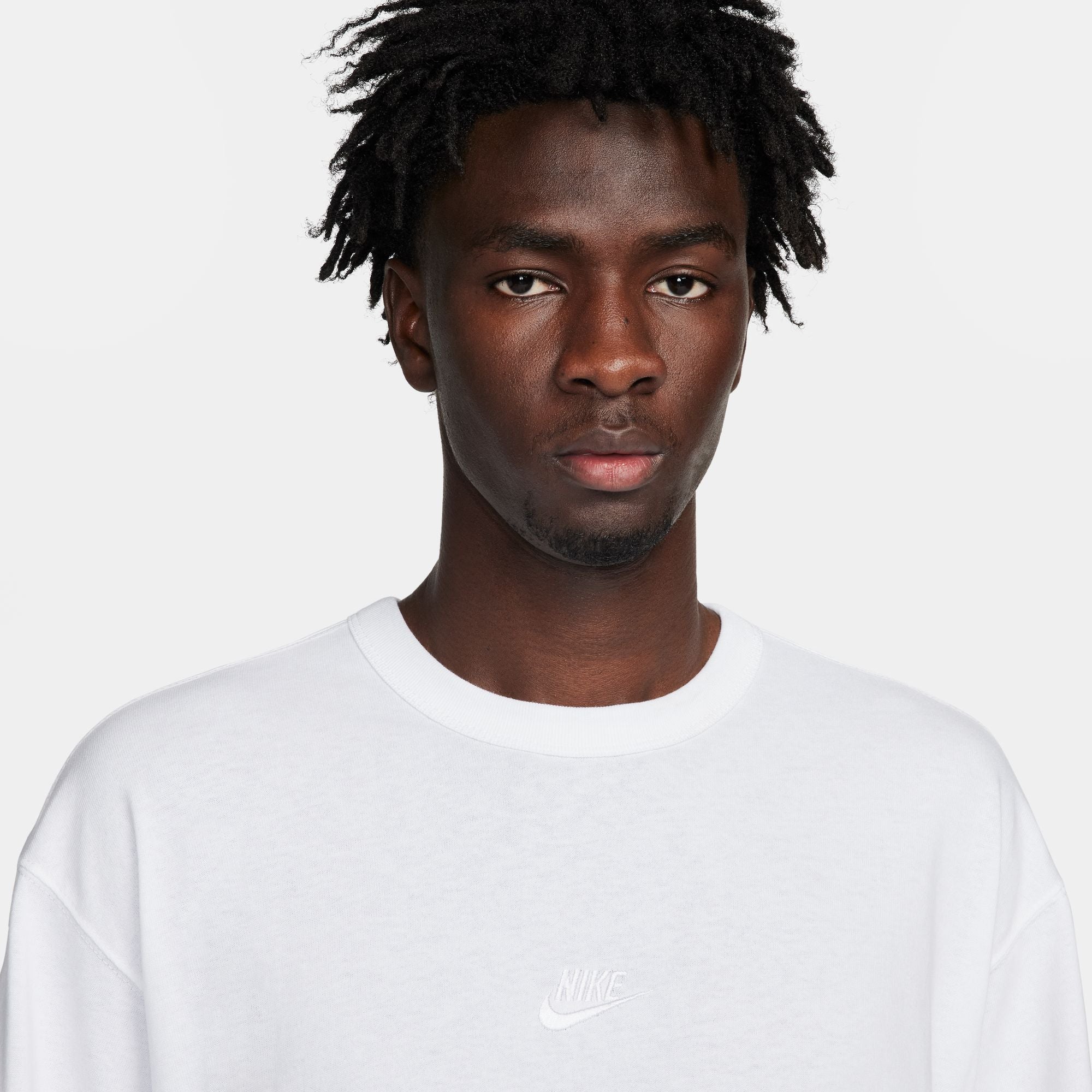 Nike Premium Essential Mens Tee