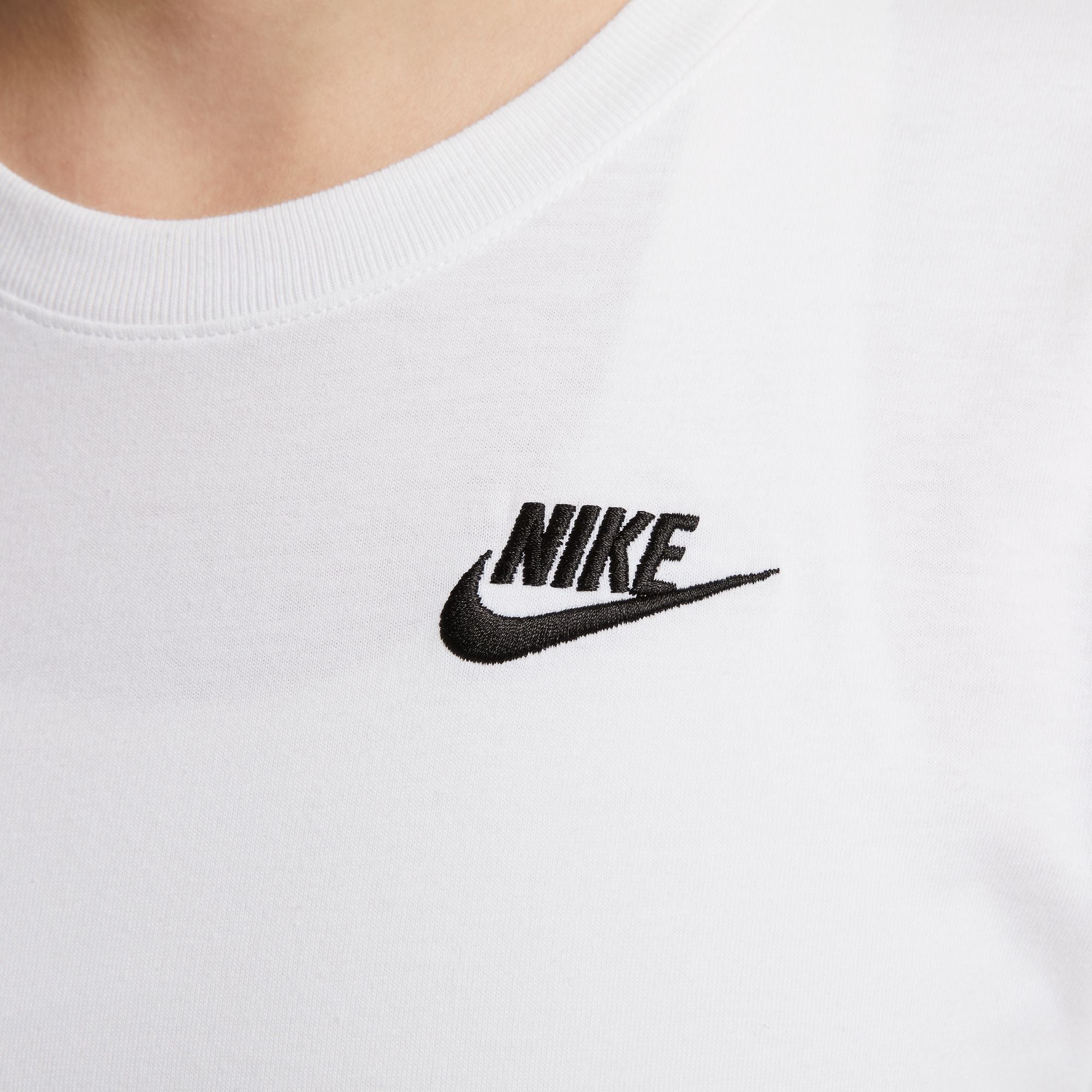 Nike Sportswear Club Essentials Womens Tee