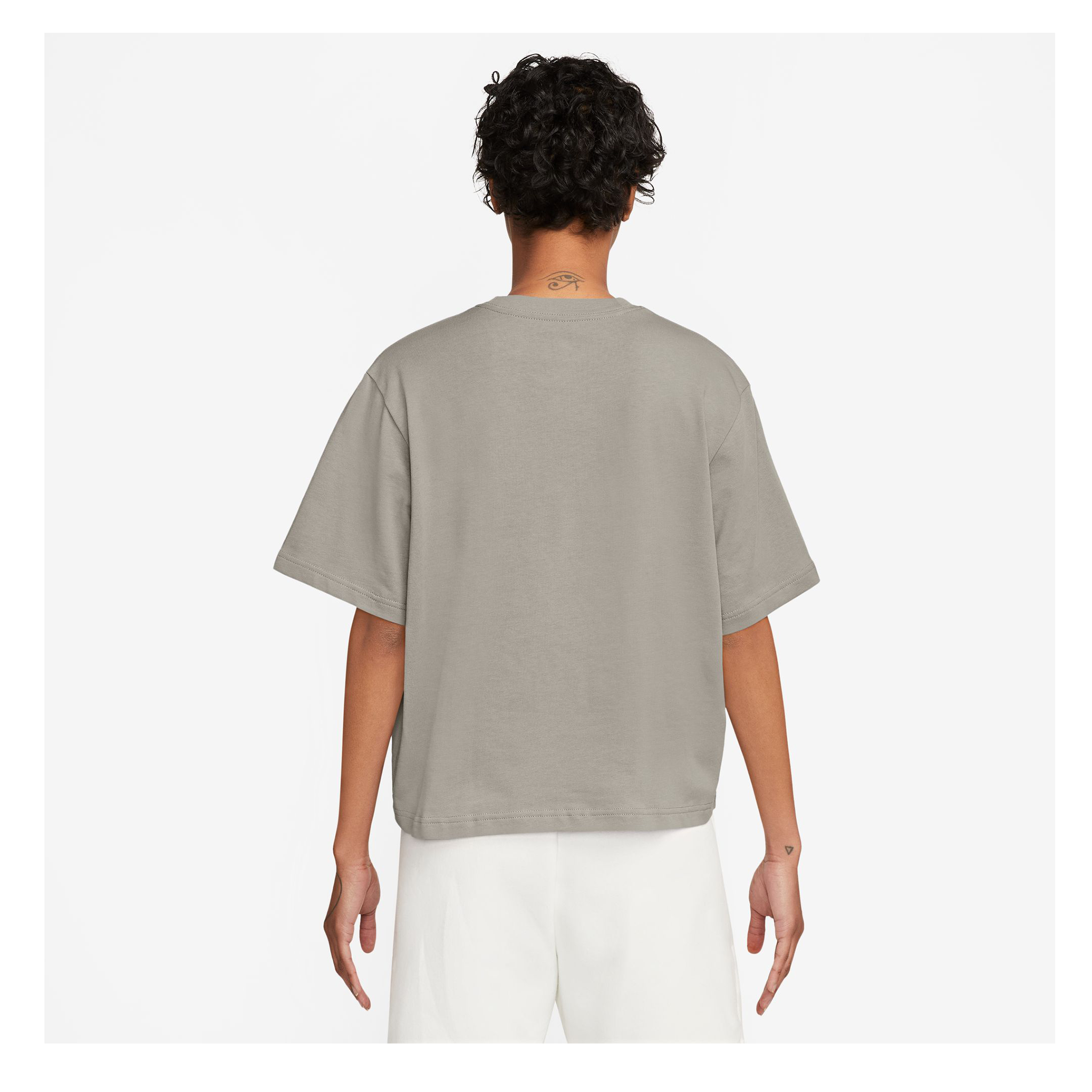 Nike Sportswear Essential Womens Boxy Tee
