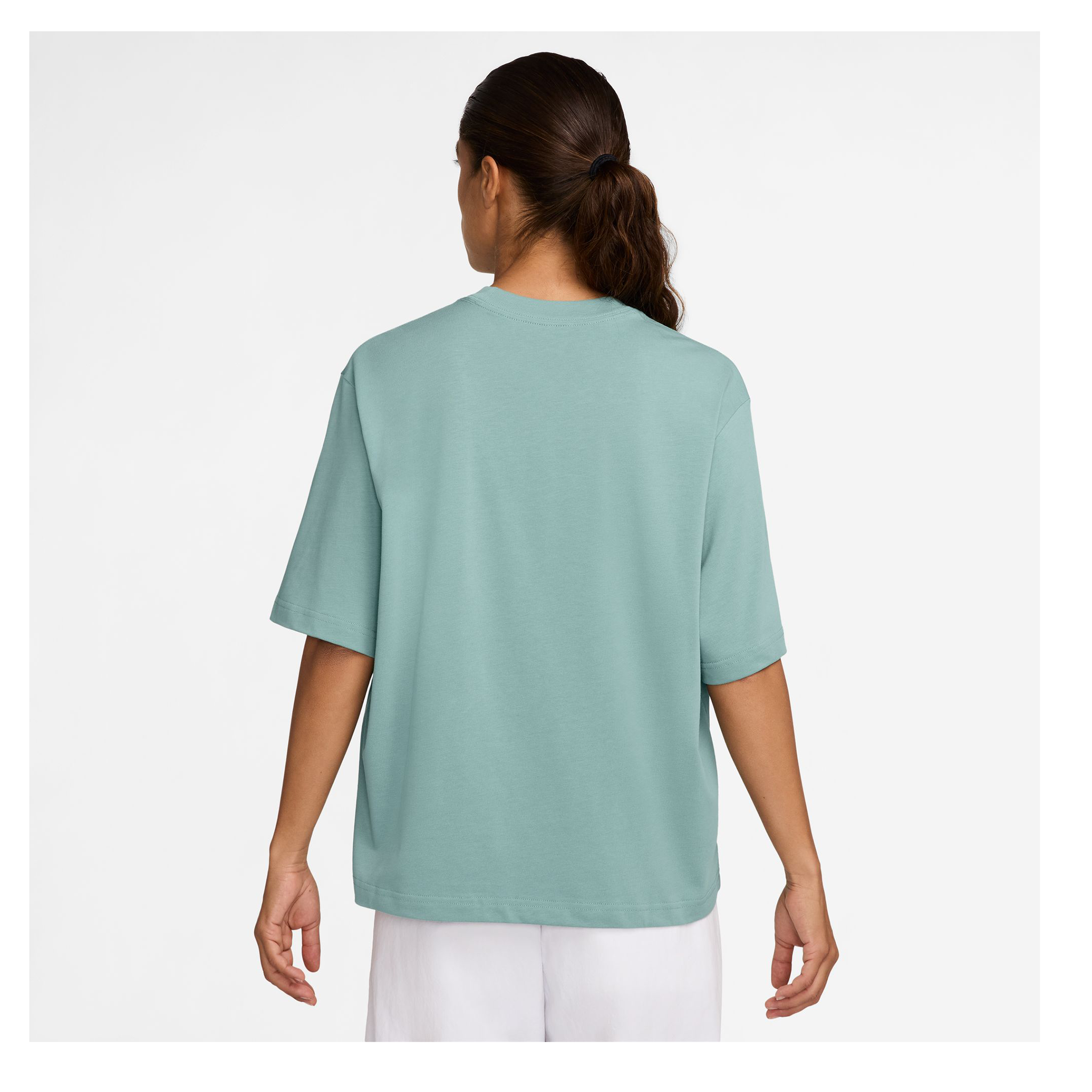 Nike Sportswear Essential Womens Boxy Tee