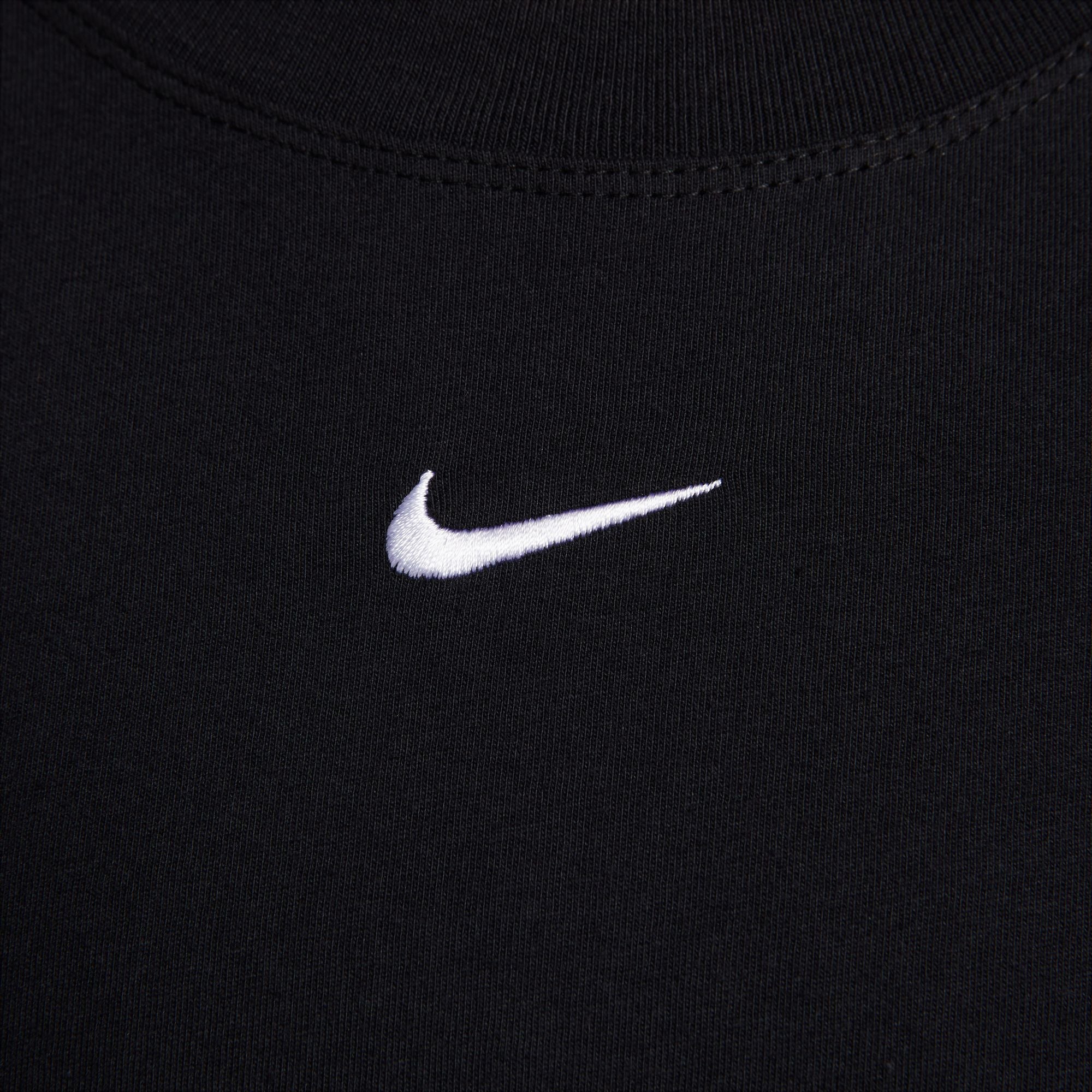 Nike Sportswear Essential Womens Tee