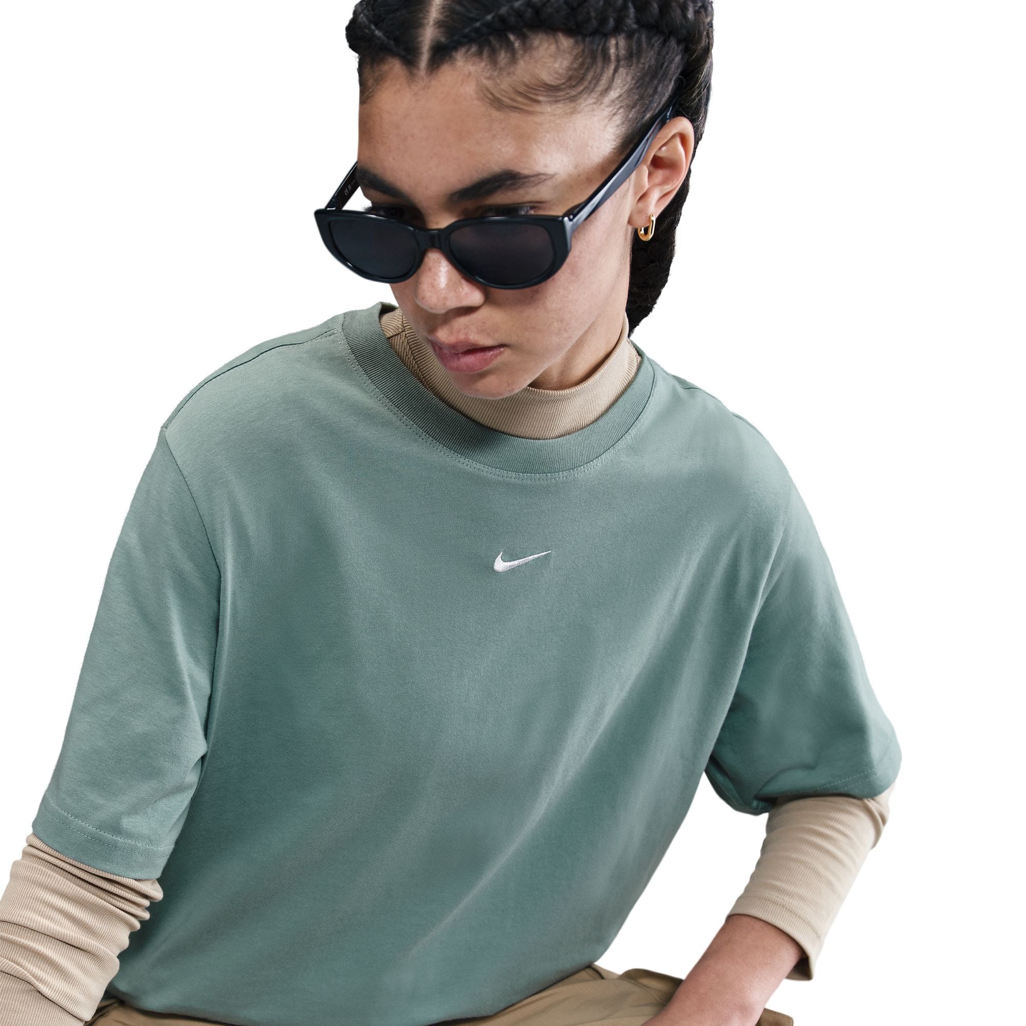 Nike Sportswear Essential Womens Tee