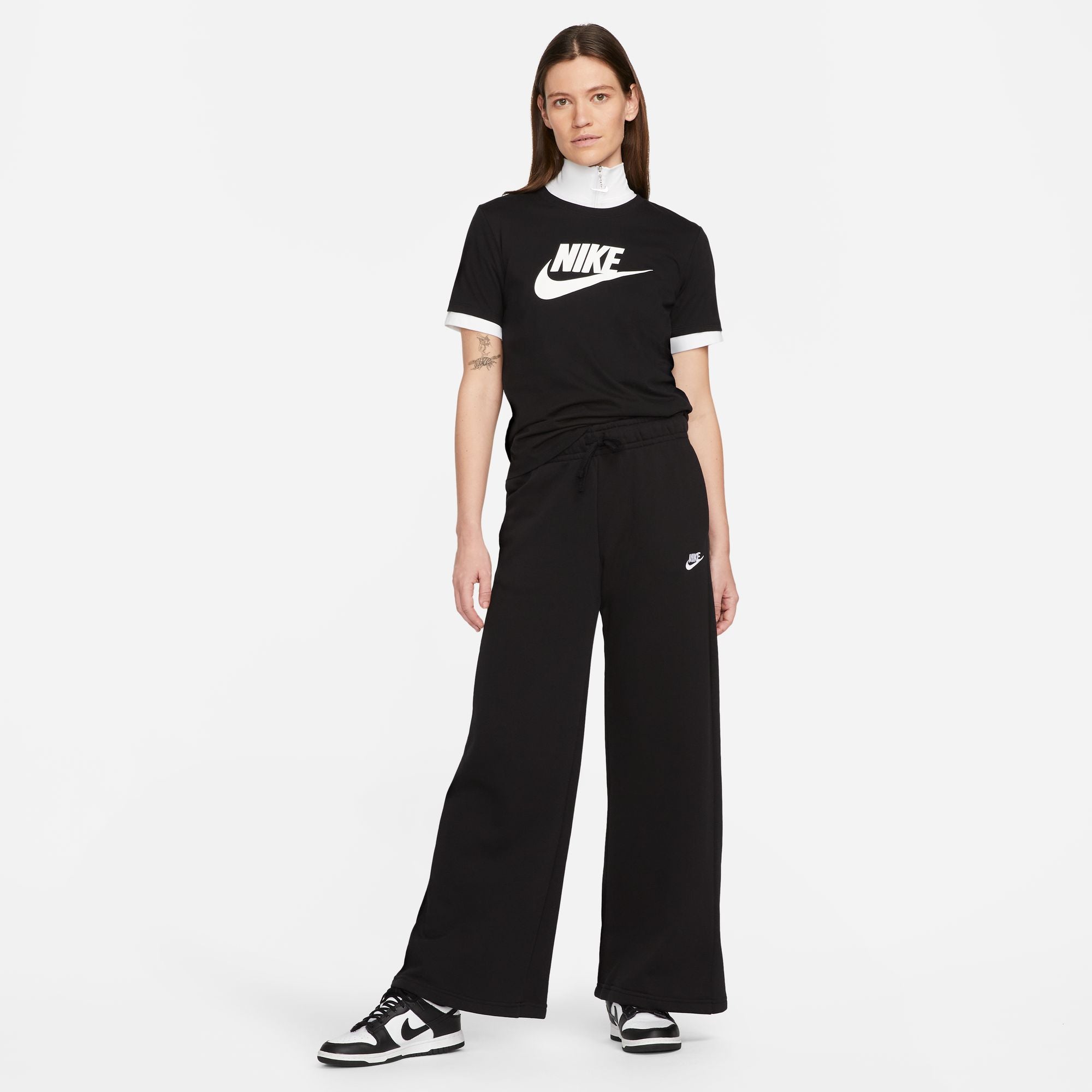 Nike Sportswear Essentials Logo Womens Tee