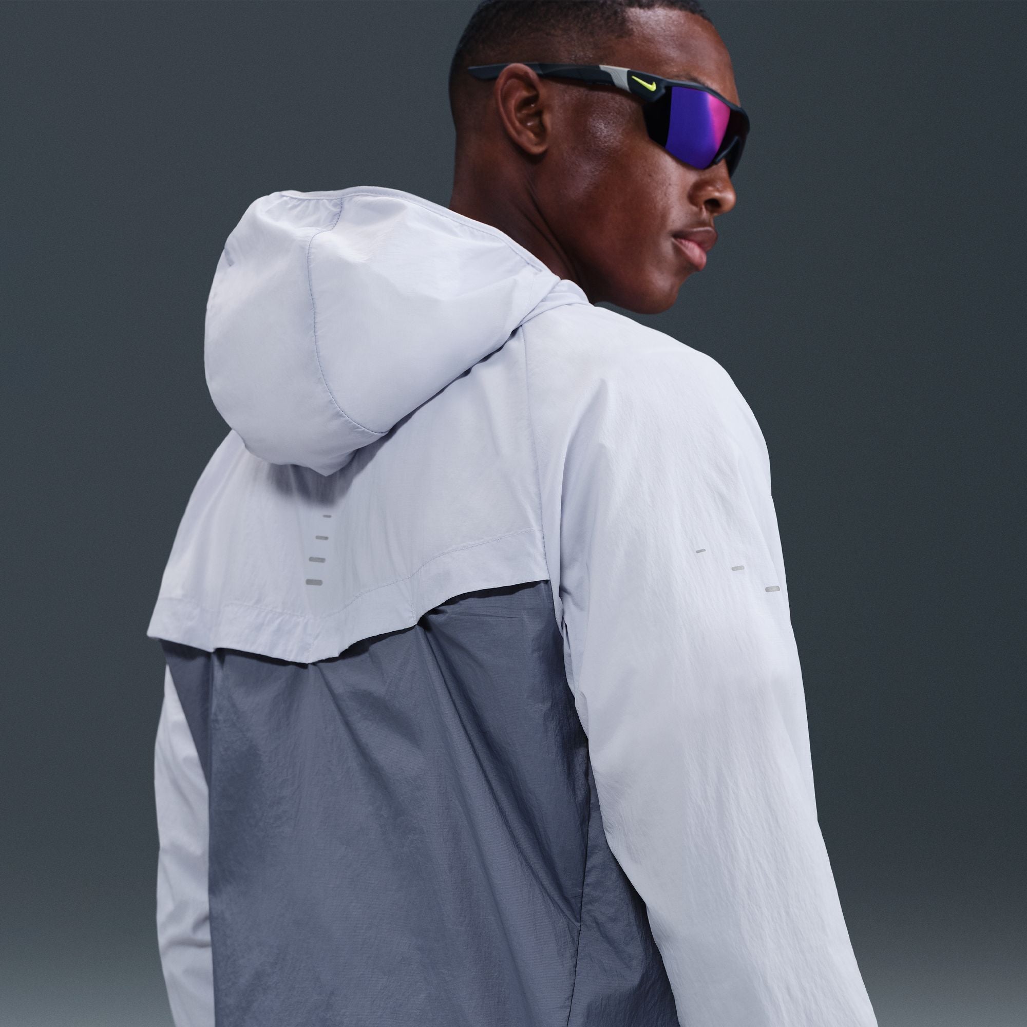 Nike Stride Repel UV Mens Running Jacket