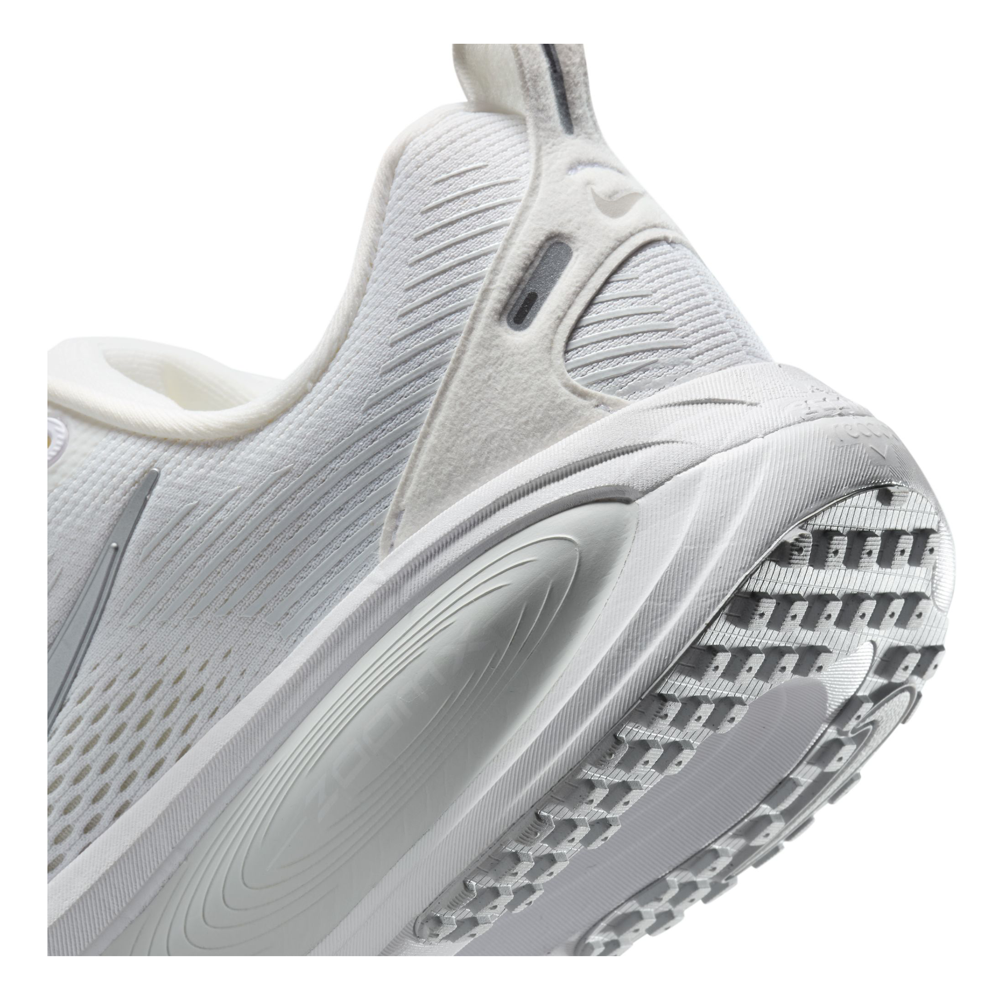 Nike Vomero 18 Womens Running Shoes