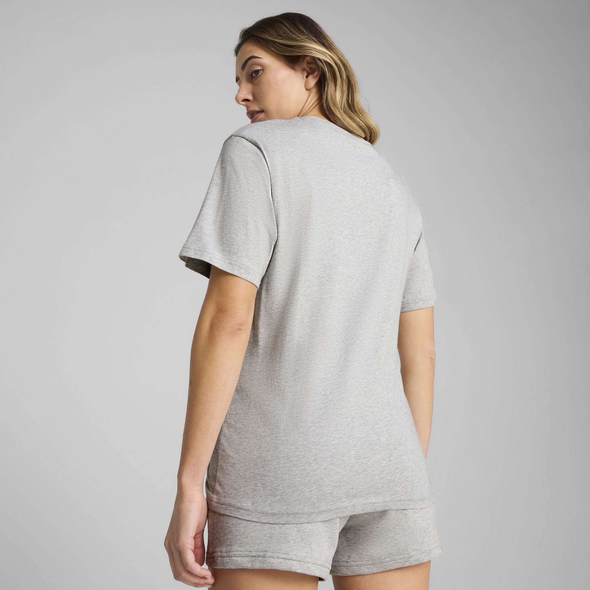 PUMA Essentials No.1 Logo Relaxed Womens Tee