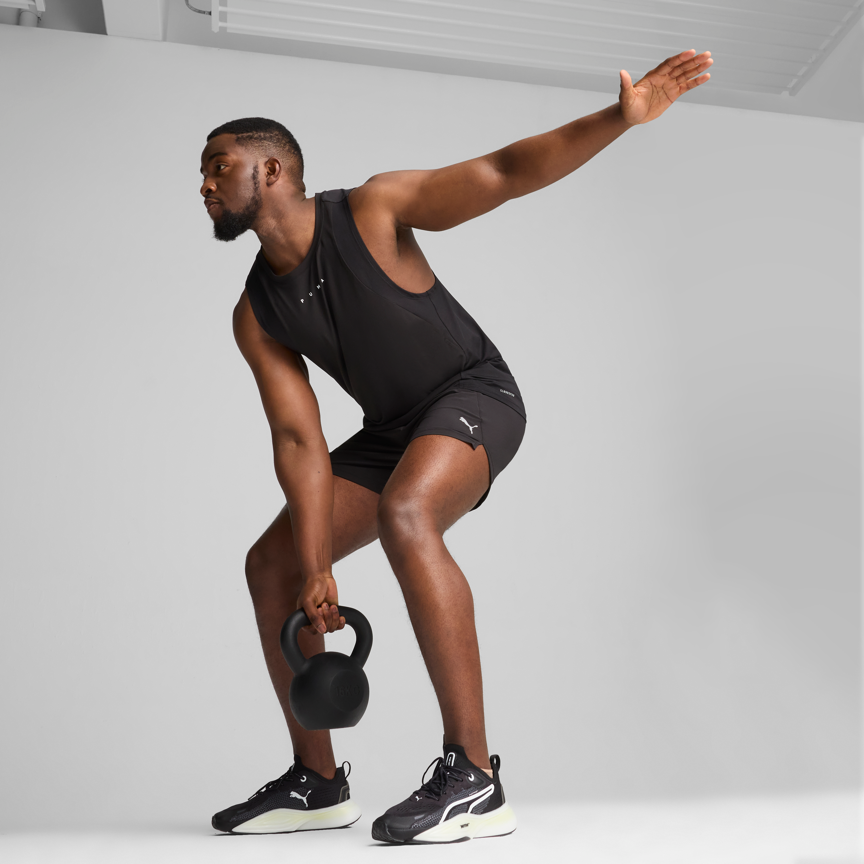 PUMA Fit Mens Woven Training Shorts