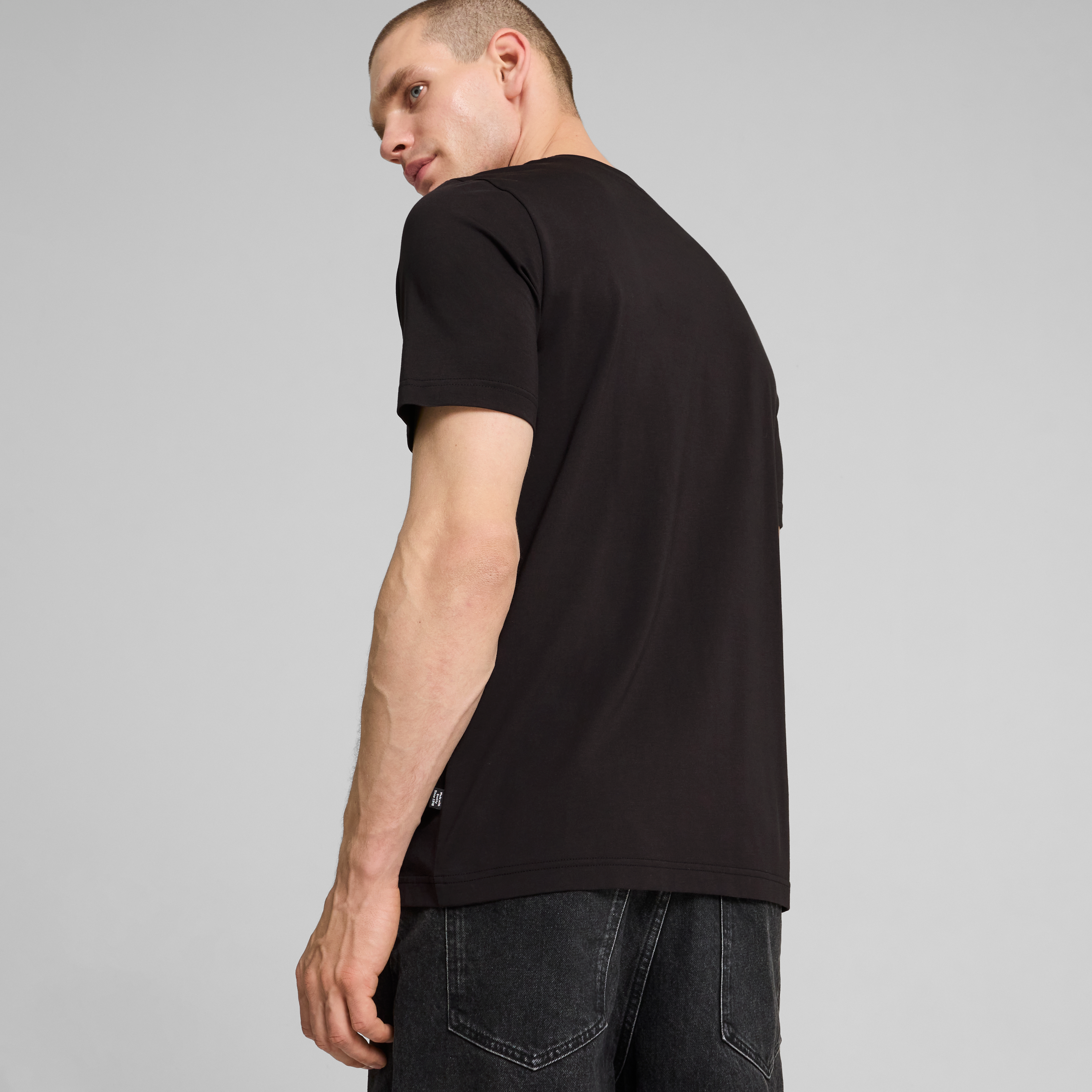 PUMA Graphics Wording Mens Tee