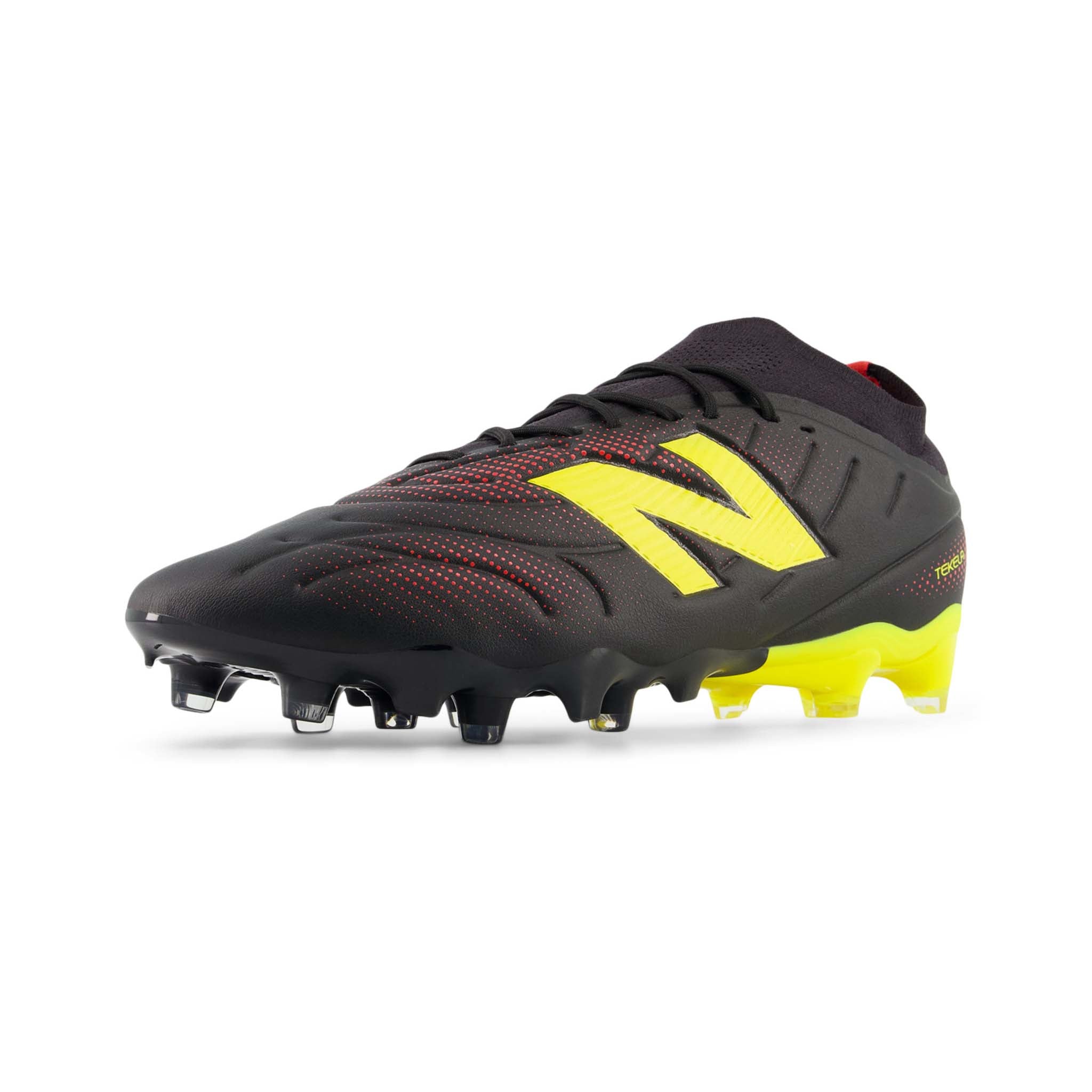 New Balance Tekela Team Low v5 FG 2E Mens Football Boots