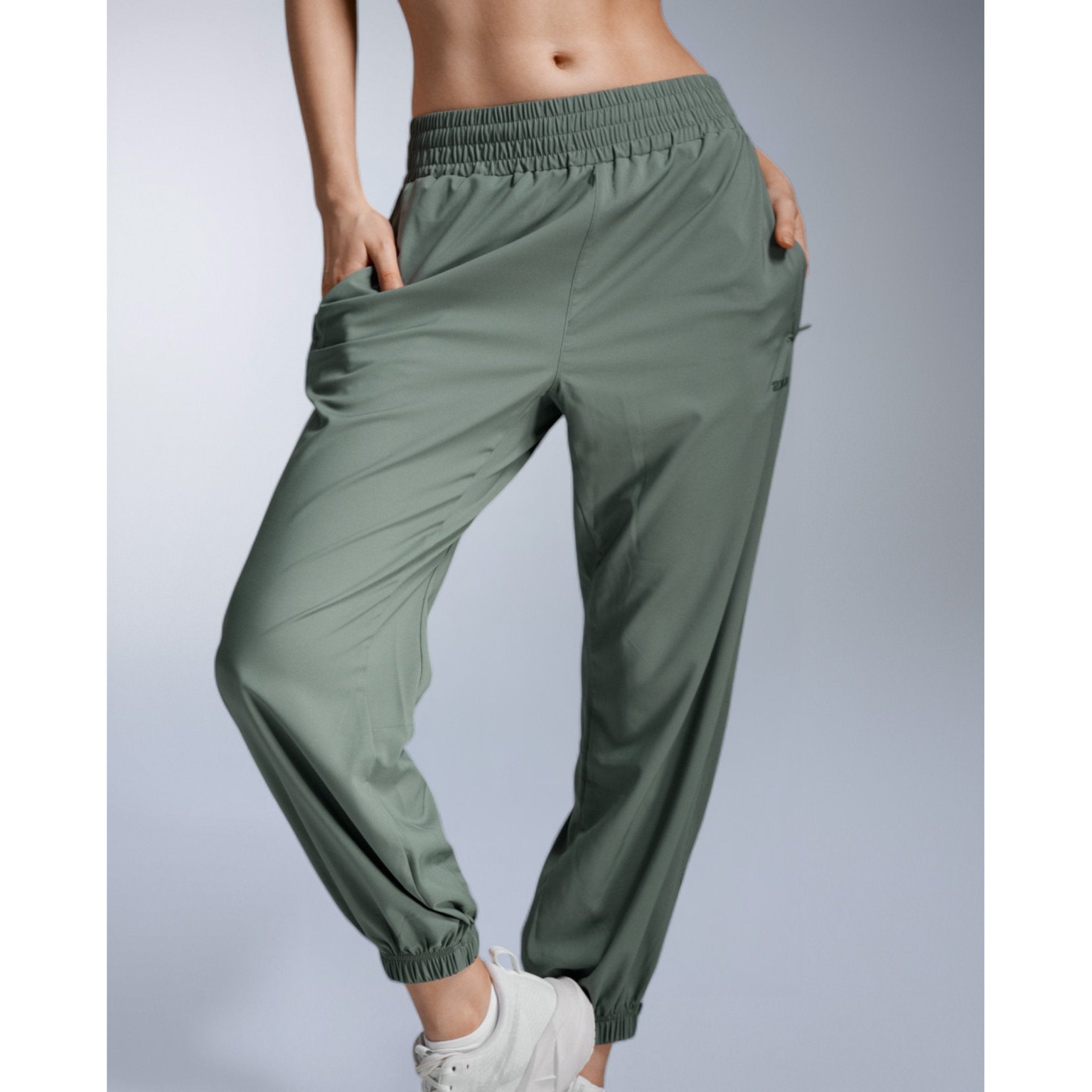 2XU Aero Hi-Rise Woven Womens Jogger Pants