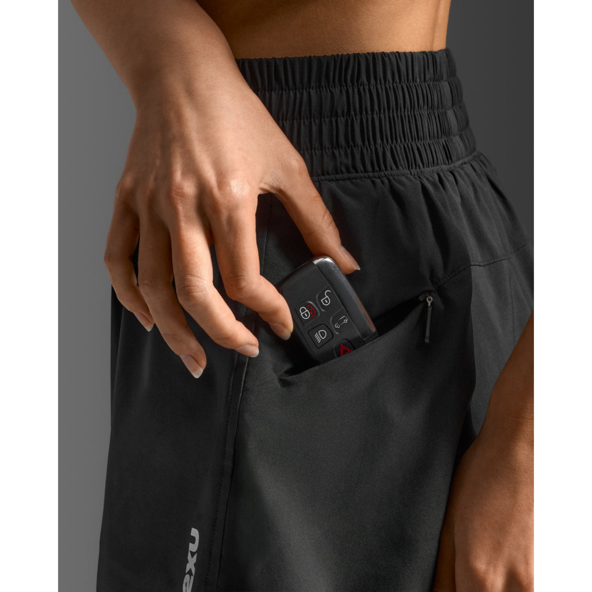 2XU Aero Hi-Rise 4-Inch Womens Shorts