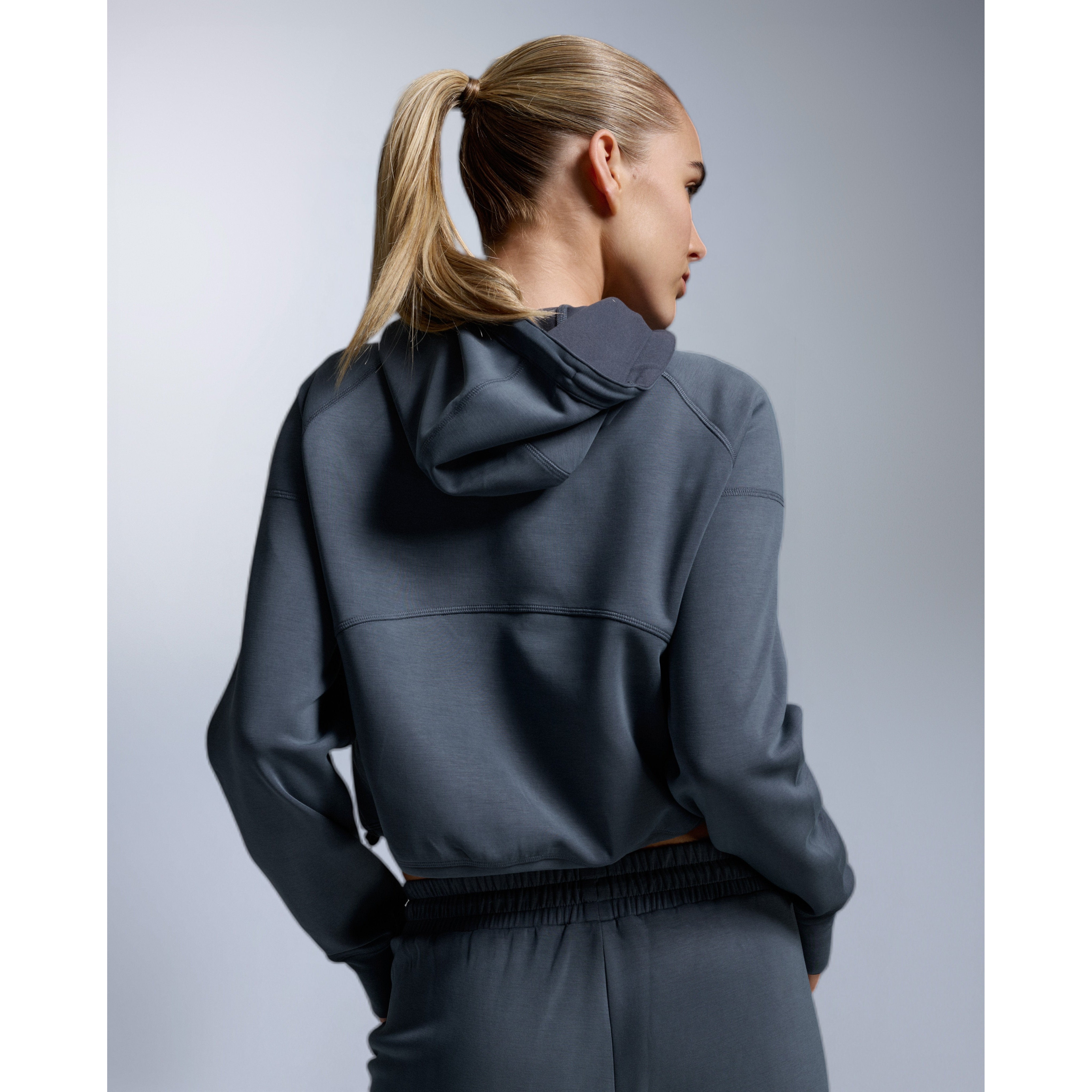 2XU Wonderluxe Sand Washed Womens Hoodie