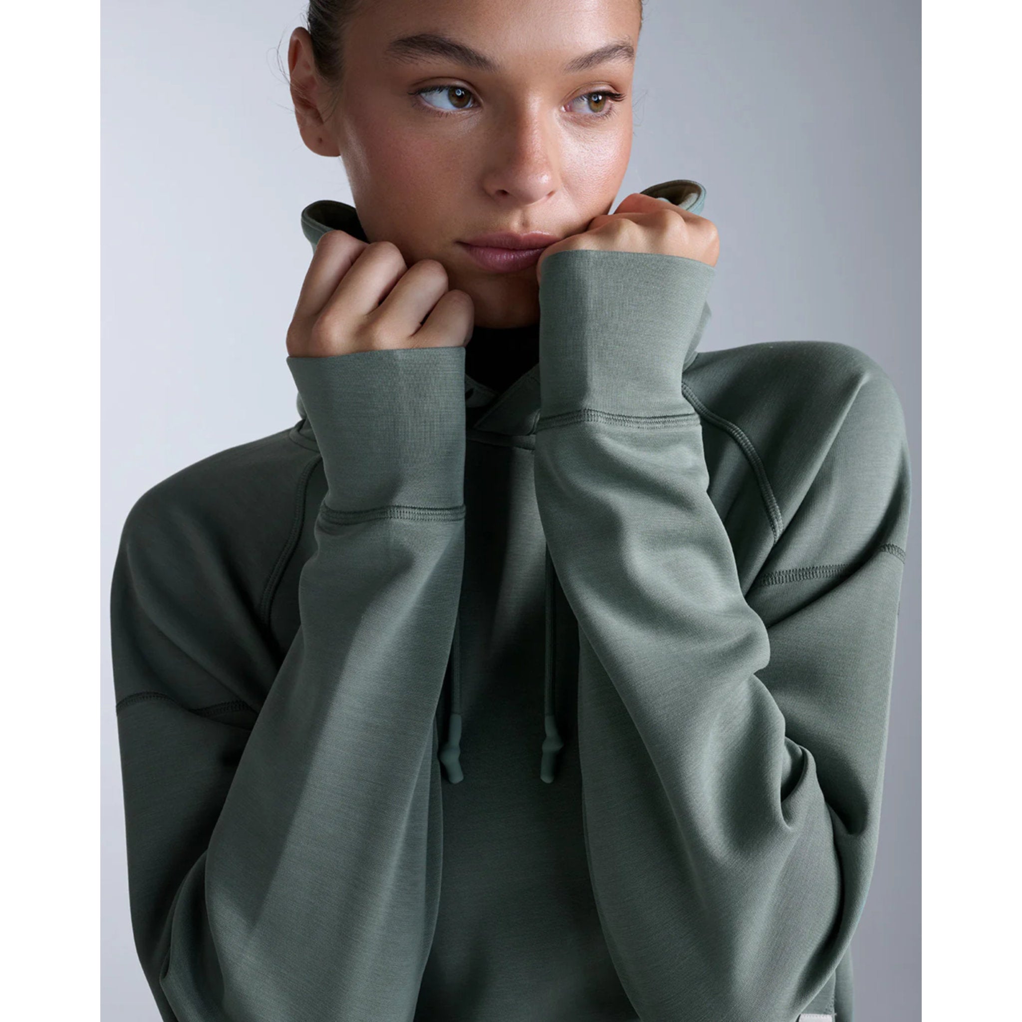 2XU Wonderluxe Womens Sand Washed Hoodie