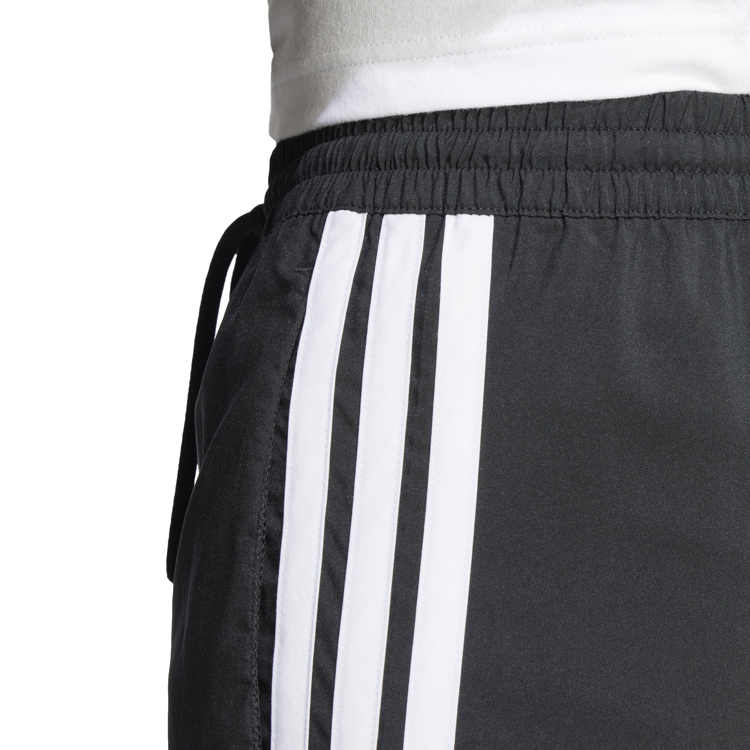 adidas essentials 3 stripes chelsea