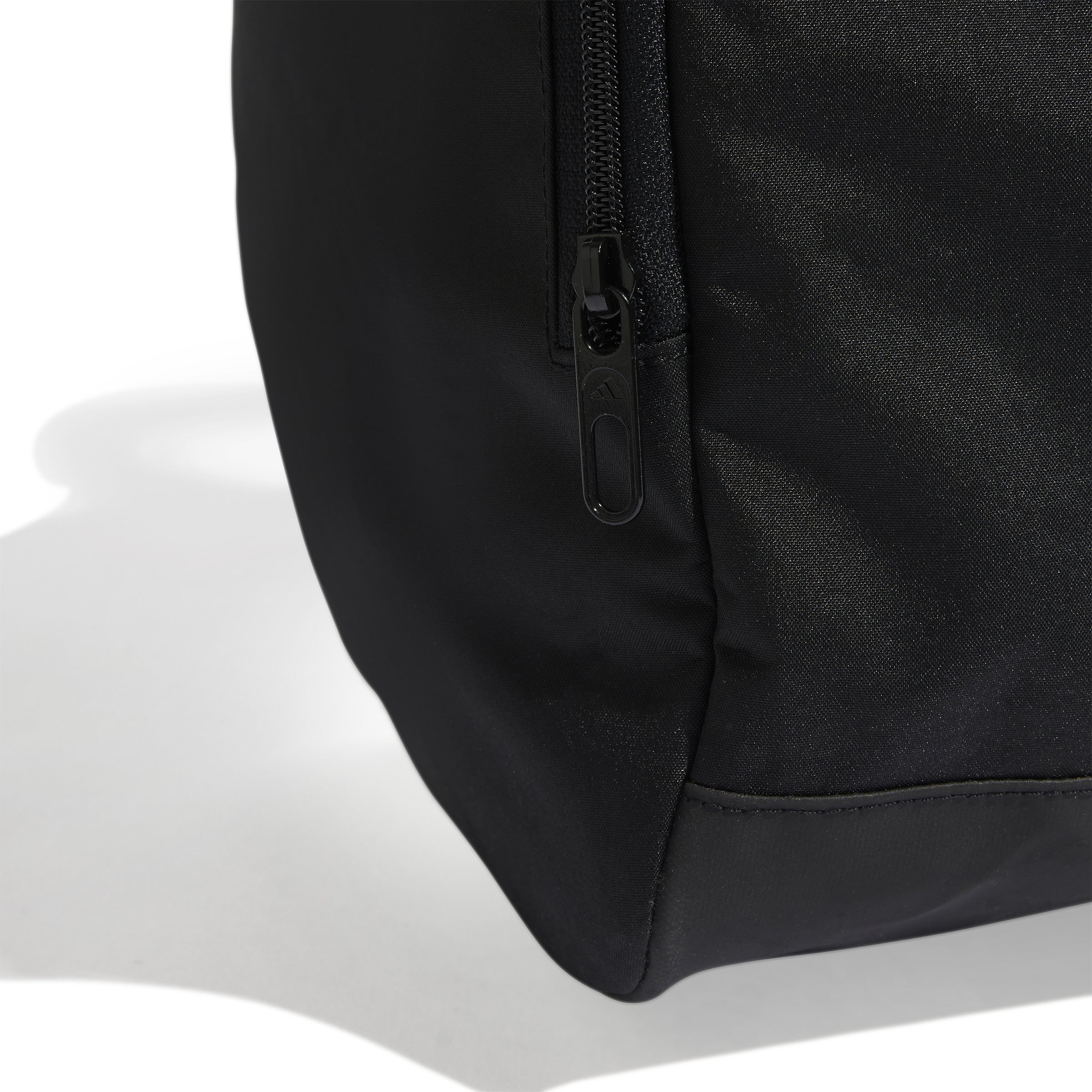 adidas Linear Medium Duffle Bag